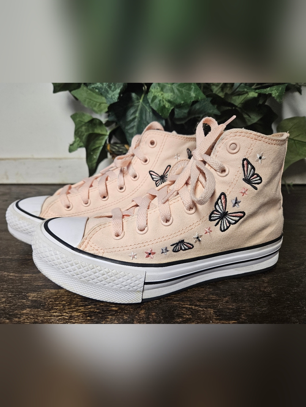 CONVERSE Pink High-Top Butterfly Embroidered Sneakers KIDS size 3